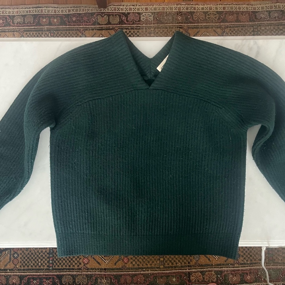 Caron Callahan Forest Green V-Neck Sweater XS